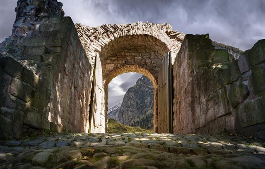 Stone arch, Ancient Empires