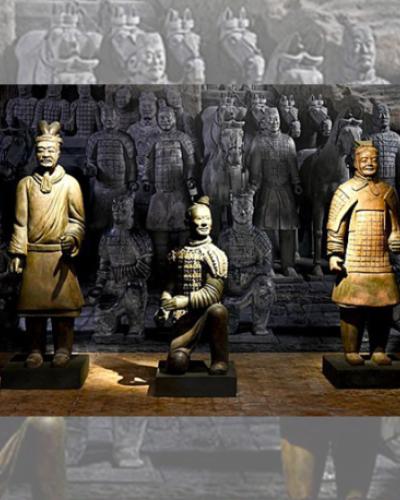 Qin_Shi_Huang_Emperor_Exhibition_in_Thailand_by_Trisorn_Triboon_for-web Photograph with attribution: Tris T7, CC BY-SA 4.0 &lt;https://creativecommons.org/licenses/by-sa/4.0&gt;, via Wikimedia Commons